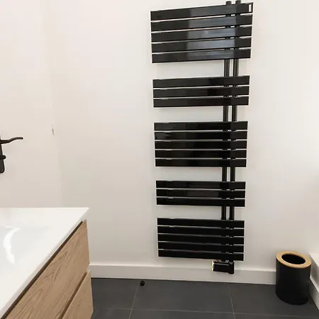 L'atelier Zola 49m2 - Place Emile Zola - Cite De La Gastronomie Et Du Vin - Gare - Commodites A 2 Pas - Climatise Apartment Dijon